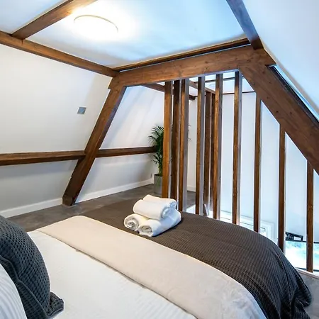 Bed & Breakfast Family Penthouse 7-minutes From Rotterdam Newly Build Floor Terrace R5 *