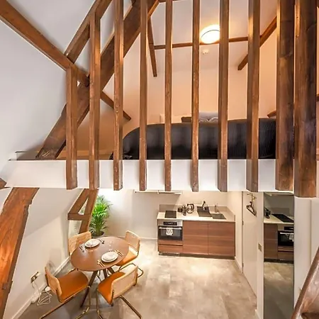 게스트하우스 Family Penthouse 7-minutes From Rotterdam Newly Build Floor Terrace R5 쉬담