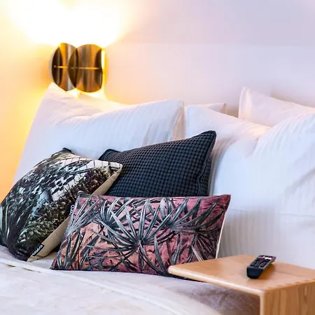 Family Penthouse 7-minutes From Rotterdam Newly Build Floor Terrace R5 3*