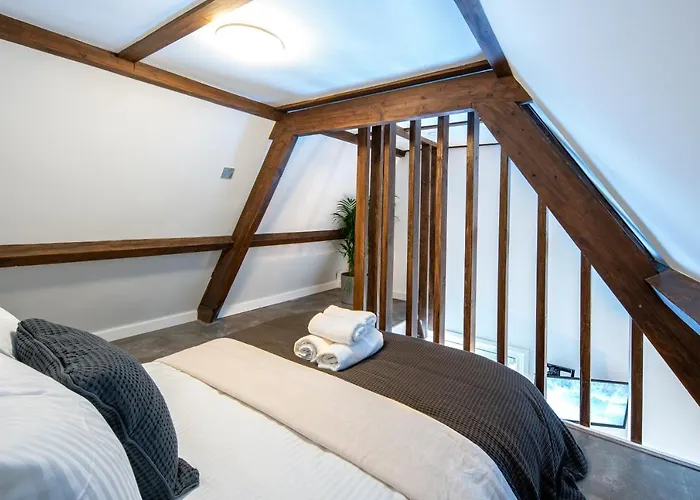 Pensión Family Penthouse 7-minutes From Rotterdam Newly Build Floor Terrace R5 3*